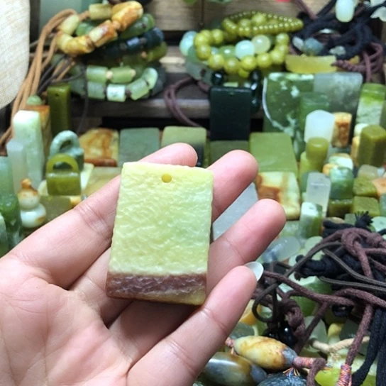 未镶嵌岫玉吊坠元*启