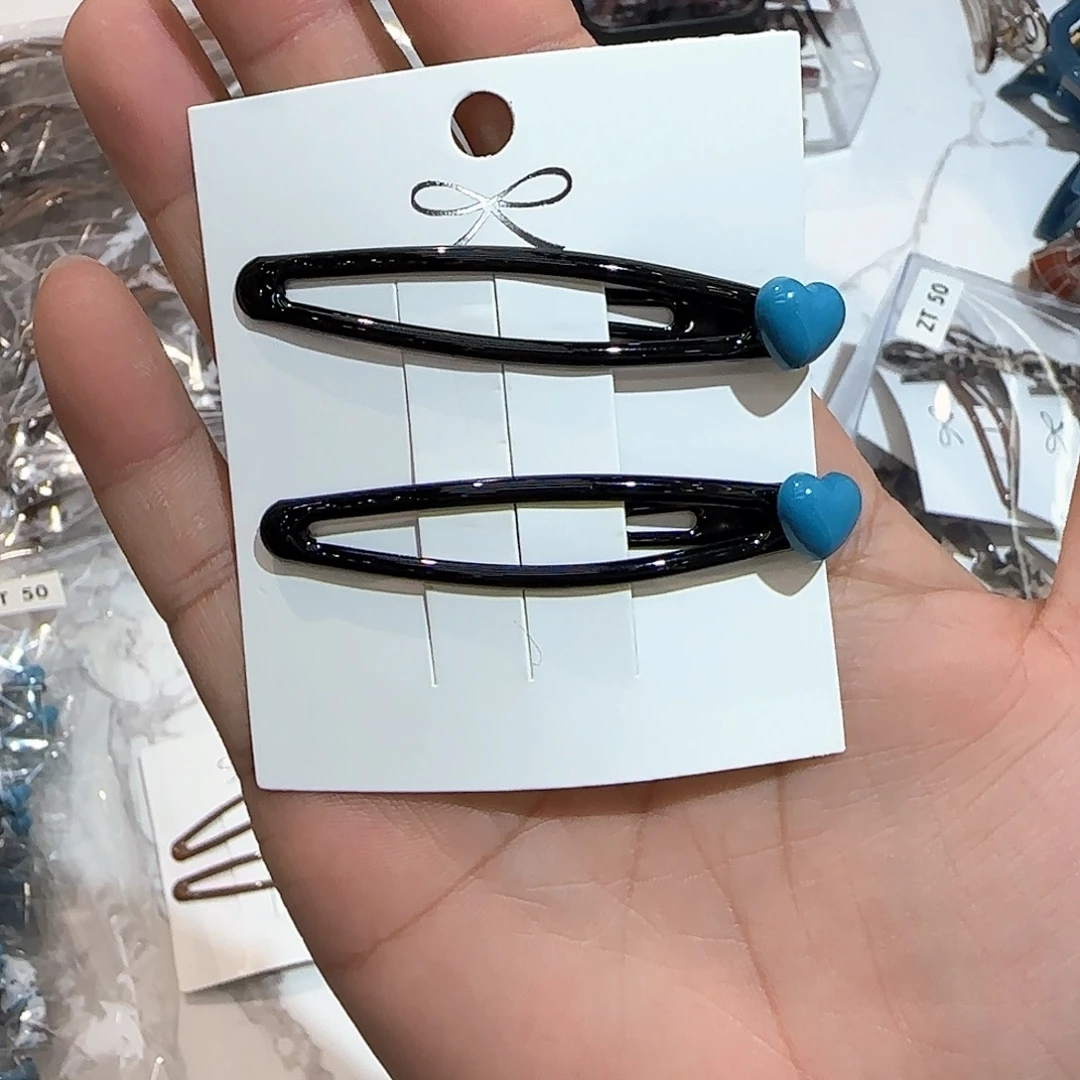 无非金属2个黑色蓝爱心掰掰夹