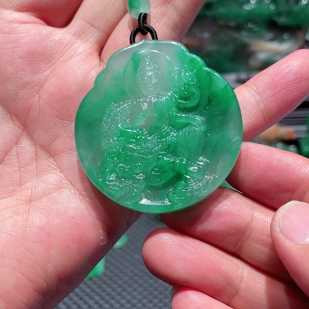 石英质玉颈饰未镶嵌