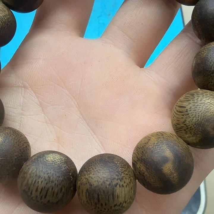 用***乐沉香碎屑沉香20克+圆珠单圈1.5多样性发一