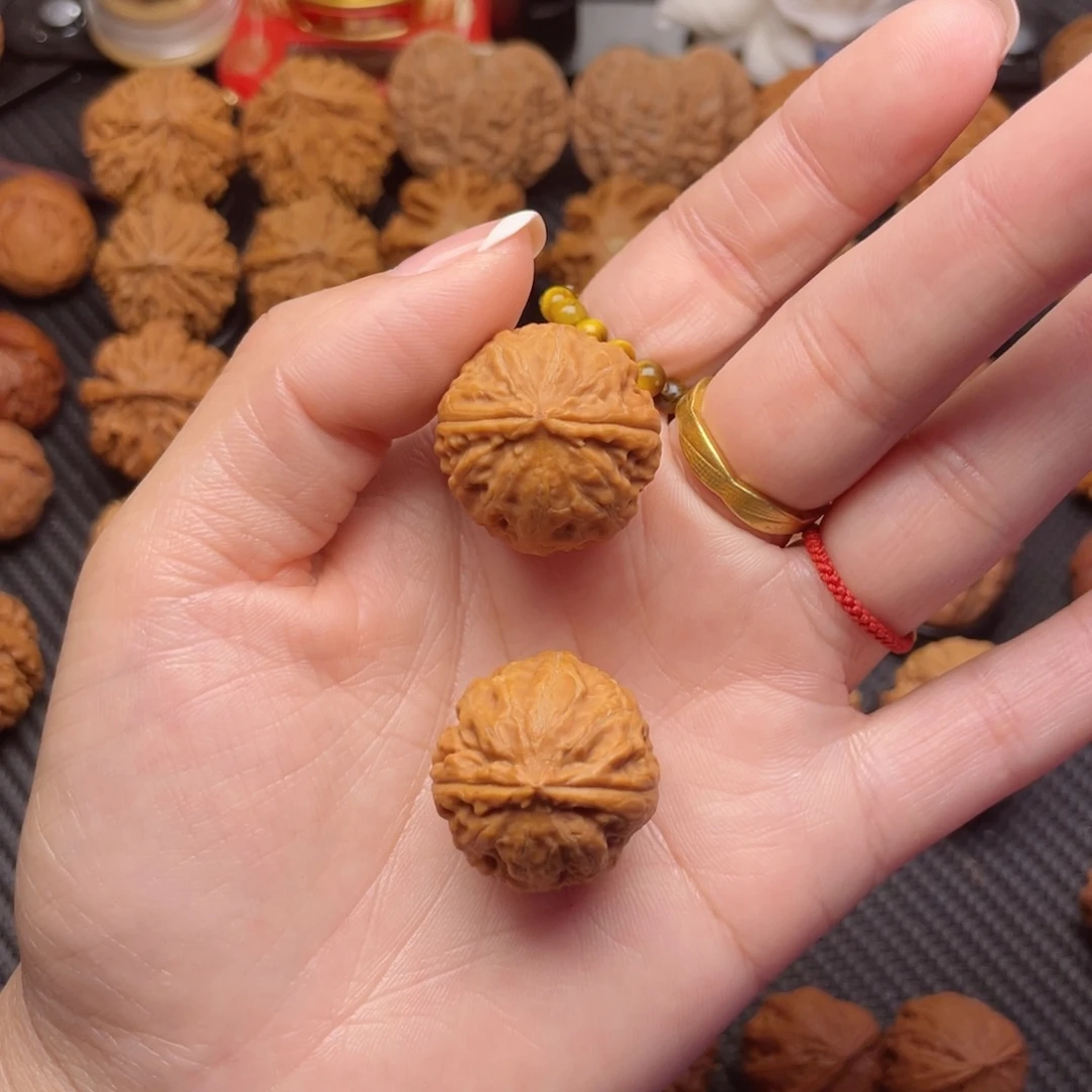 N***A把件文玩核桃灵珠