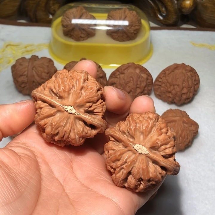 T***1把件文玩核桃45大粗筋