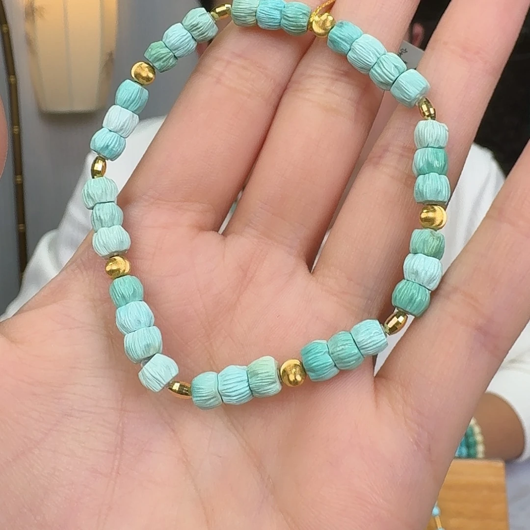 绿松石18K金镶嵌挂件