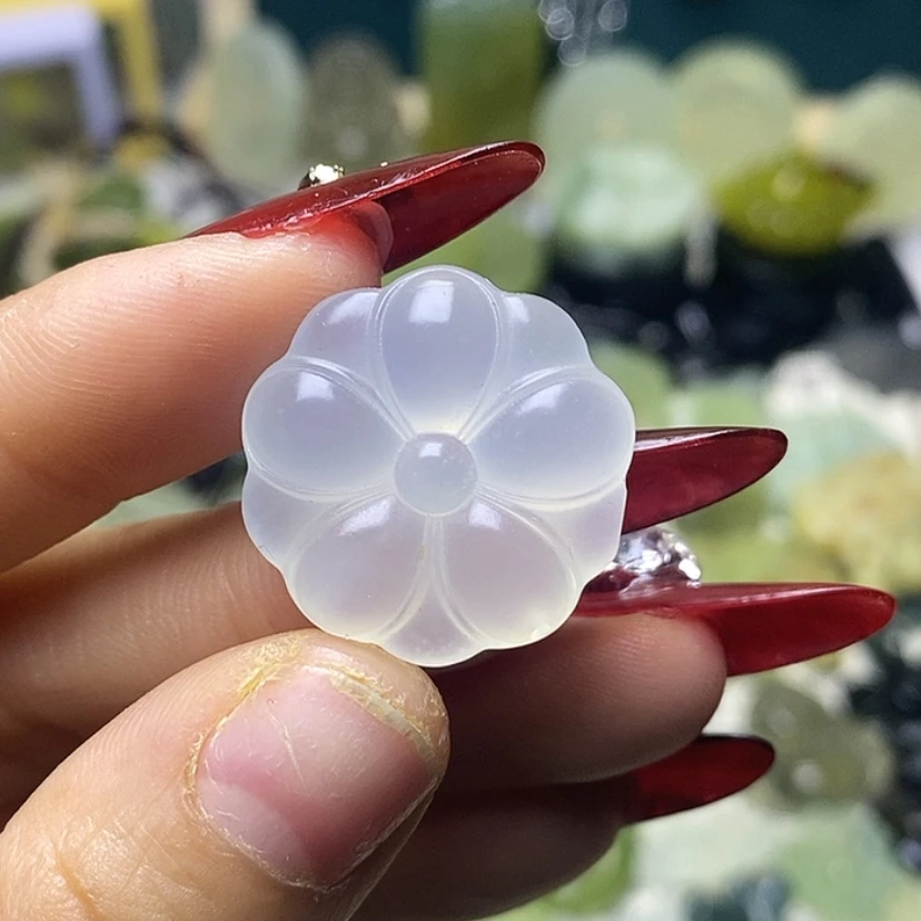 【闪购商品】蛇纹石玉颈饰未镶嵌