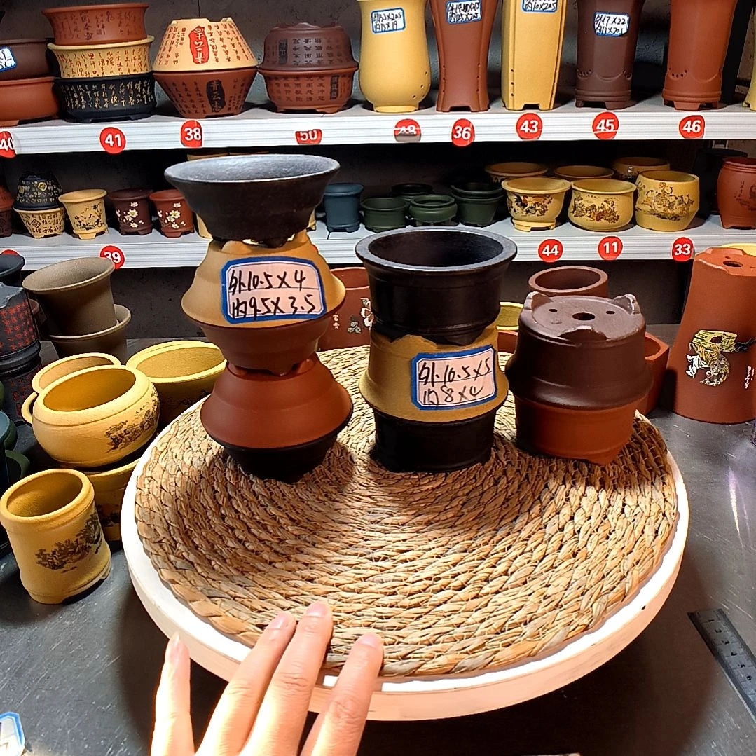 宜兴紫砂紫砂花盆。