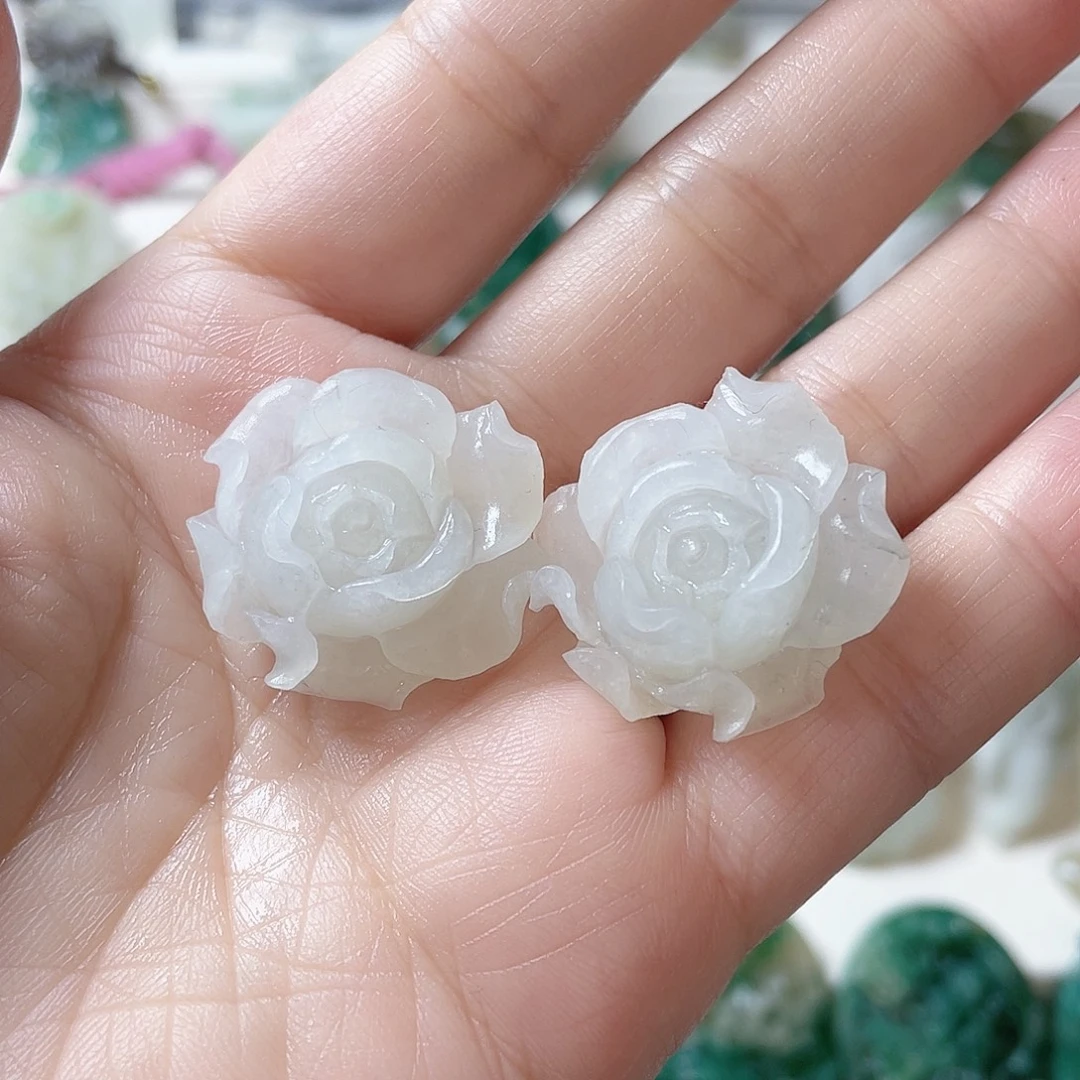 海***鑫独山玉未镶嵌颈饰