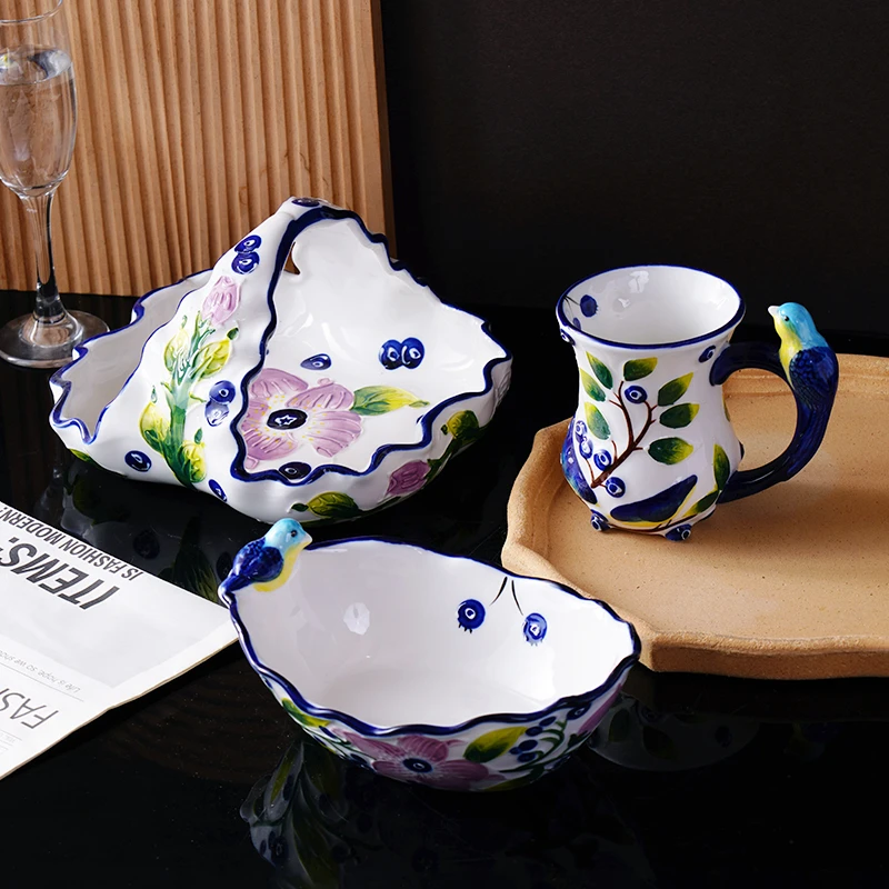 浮雕珐琅釉下彩高品质网红陶瓷餐具蓝莓家用水杯果盘欧式手提篮