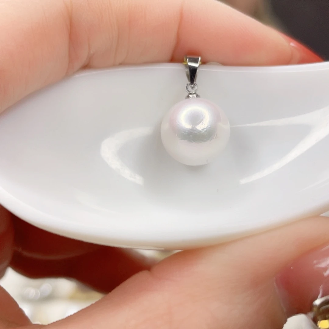 淡水珍珠吊坠(赠链)未镶嵌