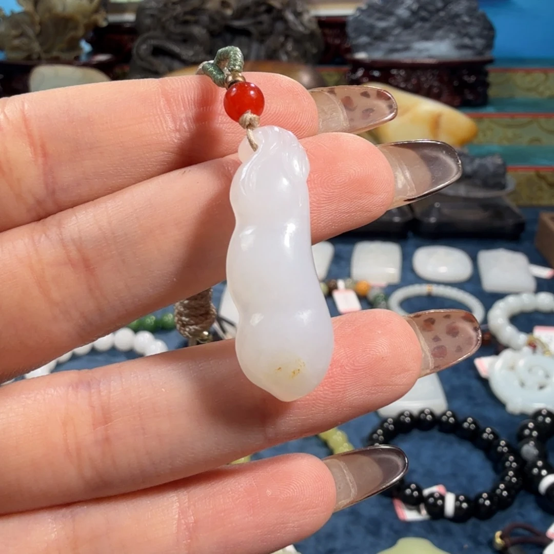 和田玉未镶嵌吊坠(不含链)