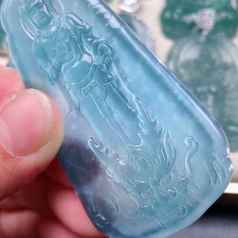 【闪购商品】翡翠颈饰未镶嵌天然翡翠