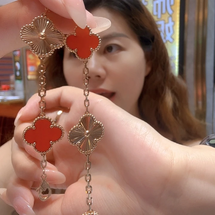 玛瑙/玉髓手链18K金镶嵌15mm草