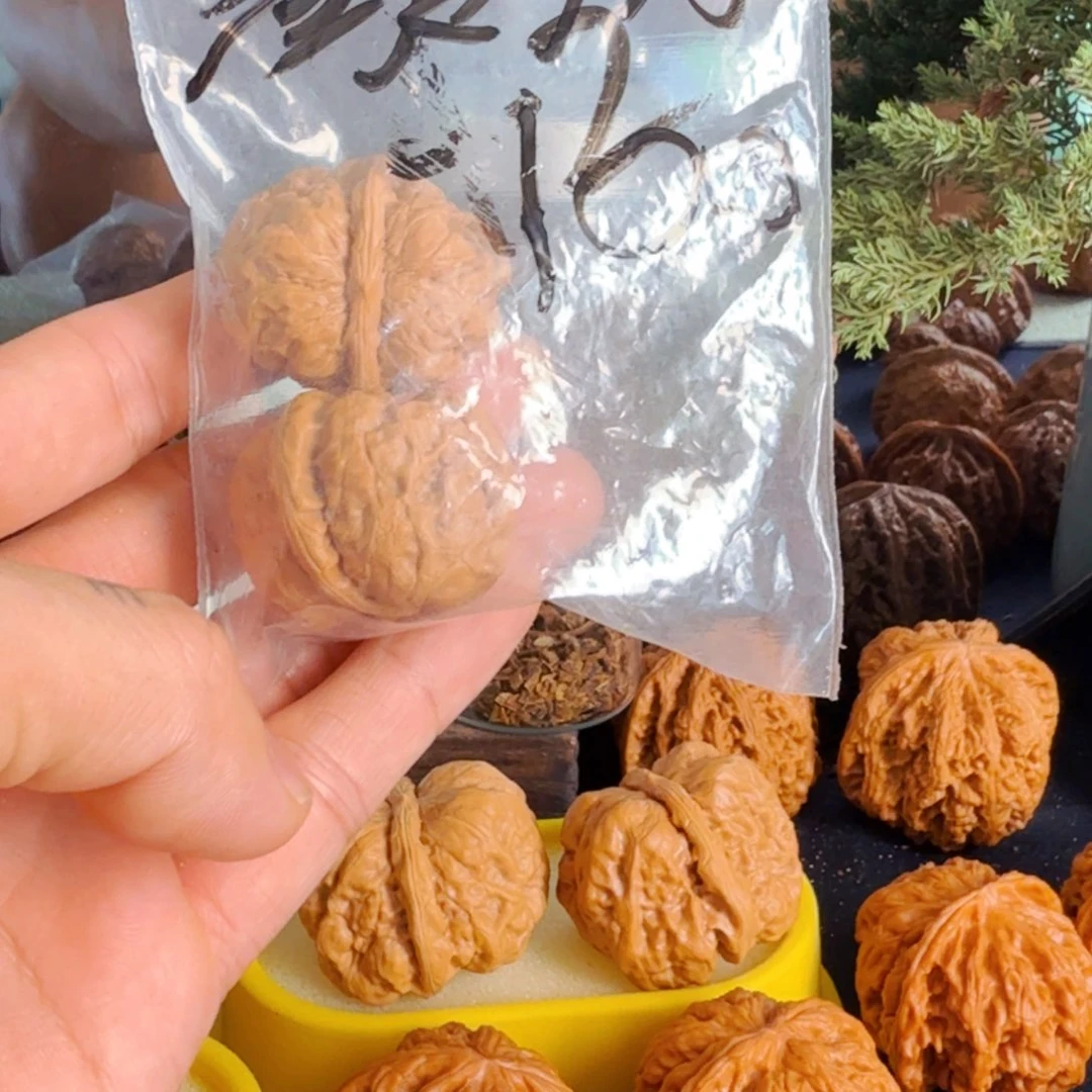-***-大叶紫檀（黑酸枝木类）