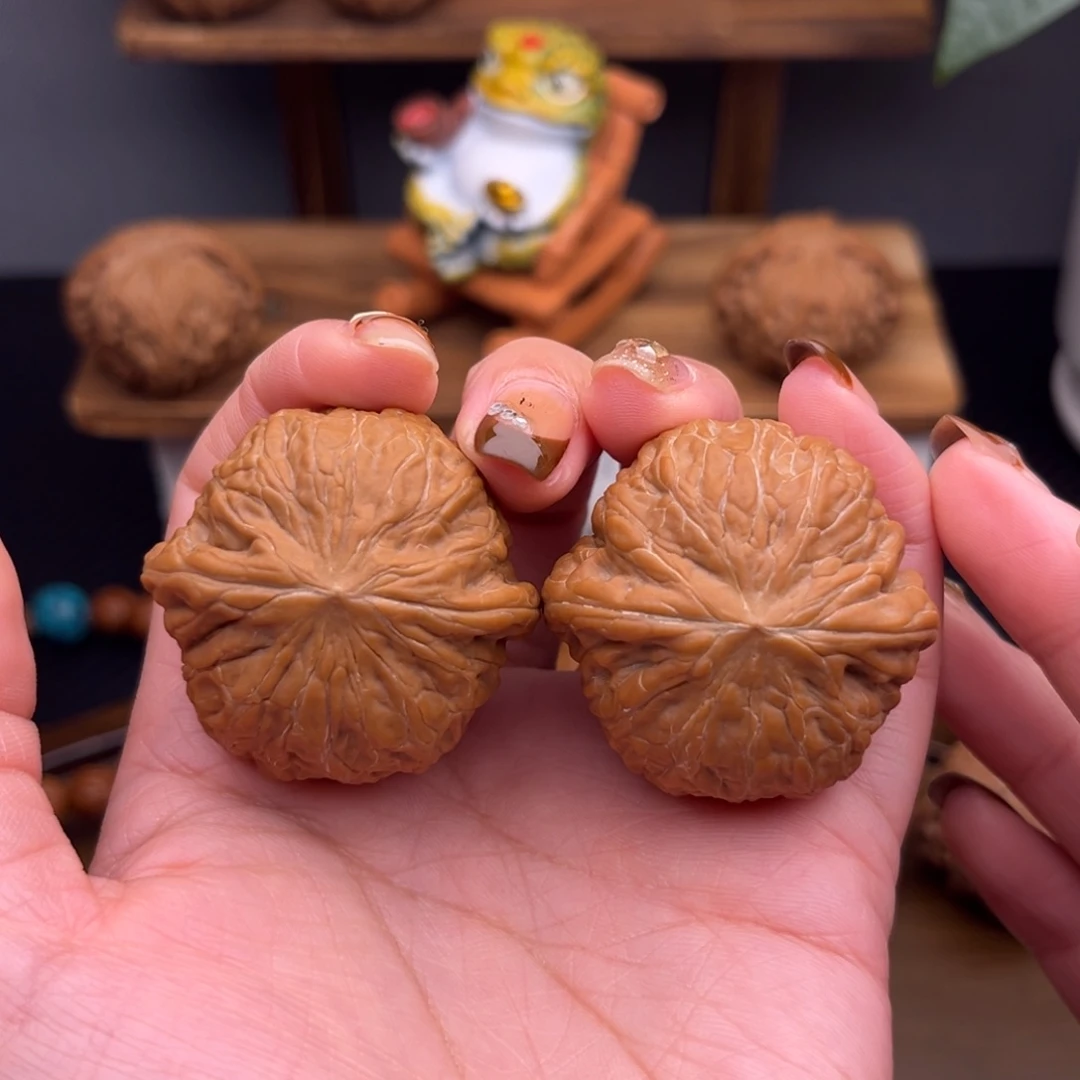 G***S文玩核桃把件铁锤妹妹 39 全品白茬