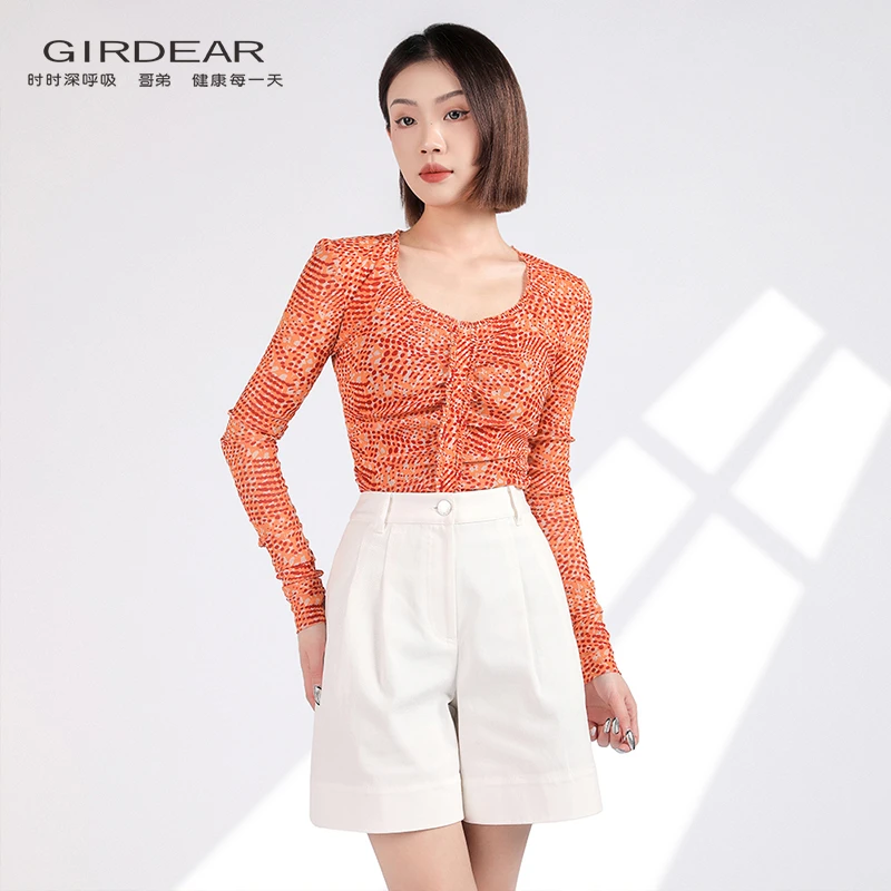 哥弟 橘色减龄时尚气质U领弹力薄款欧纱丝网长袖T恤衫女1300883