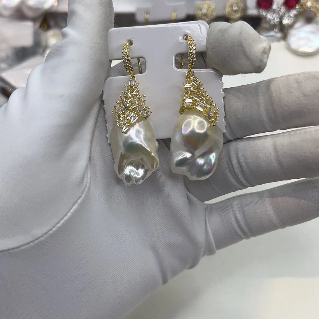合金耳饰淡水珍珠