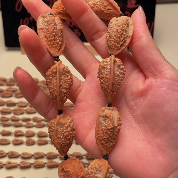 泽***林吊坠文玩核桃麒麟角