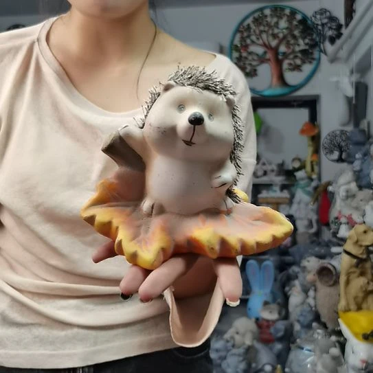 合成树脂刺猬啦啦啦啦
