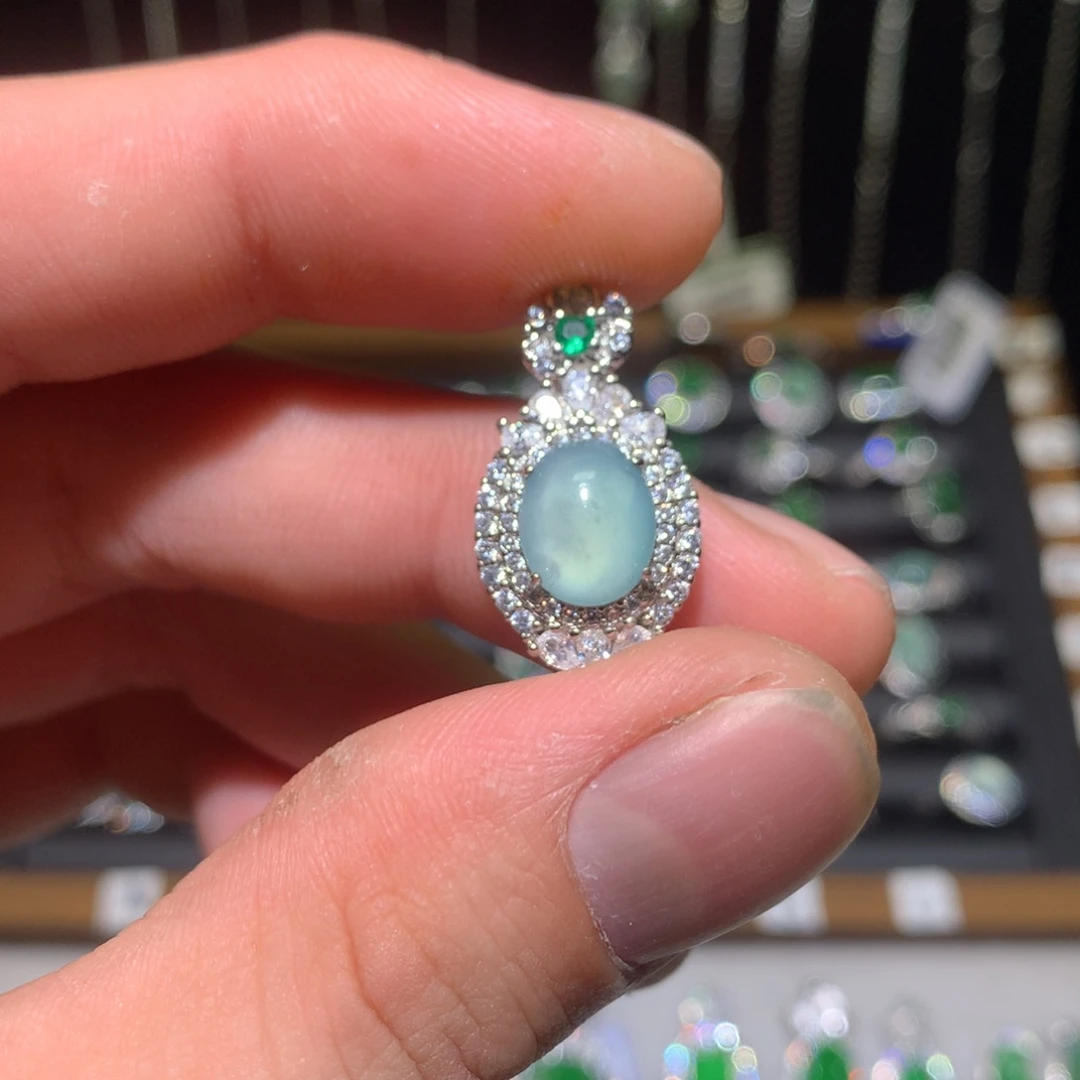 翡翠未镶嵌吊坠(不含链)吊坠吊坠