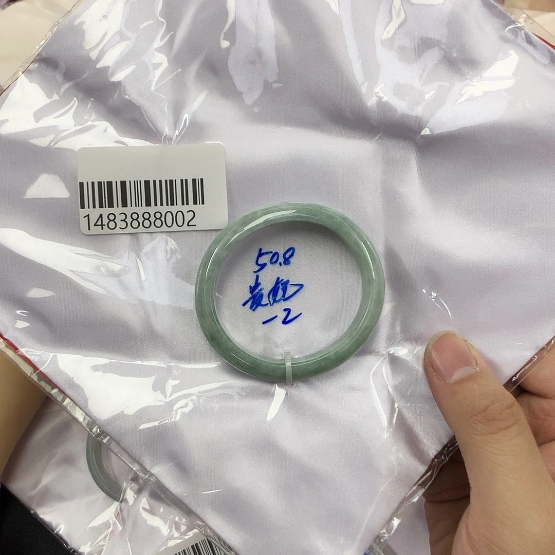 翡翠手镯未镶嵌天然缅甸翡翠手镯