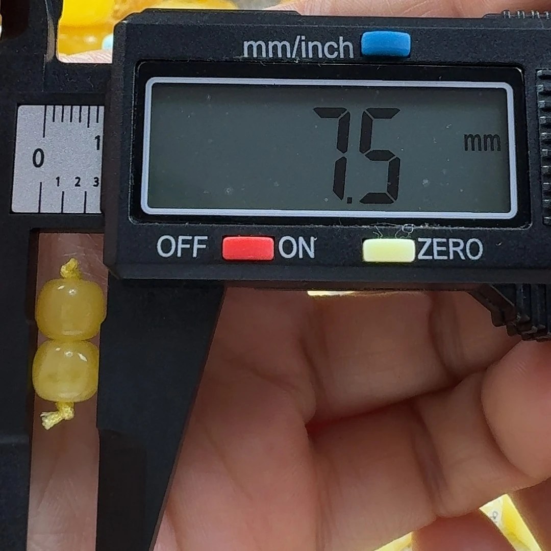 蜜蜡未镶嵌裸石11杂