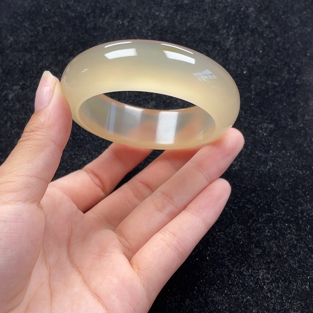 玛瑙/玉髓手镯未镶嵌画*