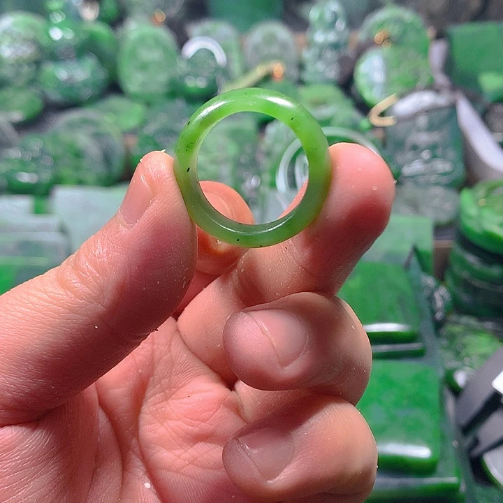 和田玉（糖玉）未镶嵌吊坠(不含链)