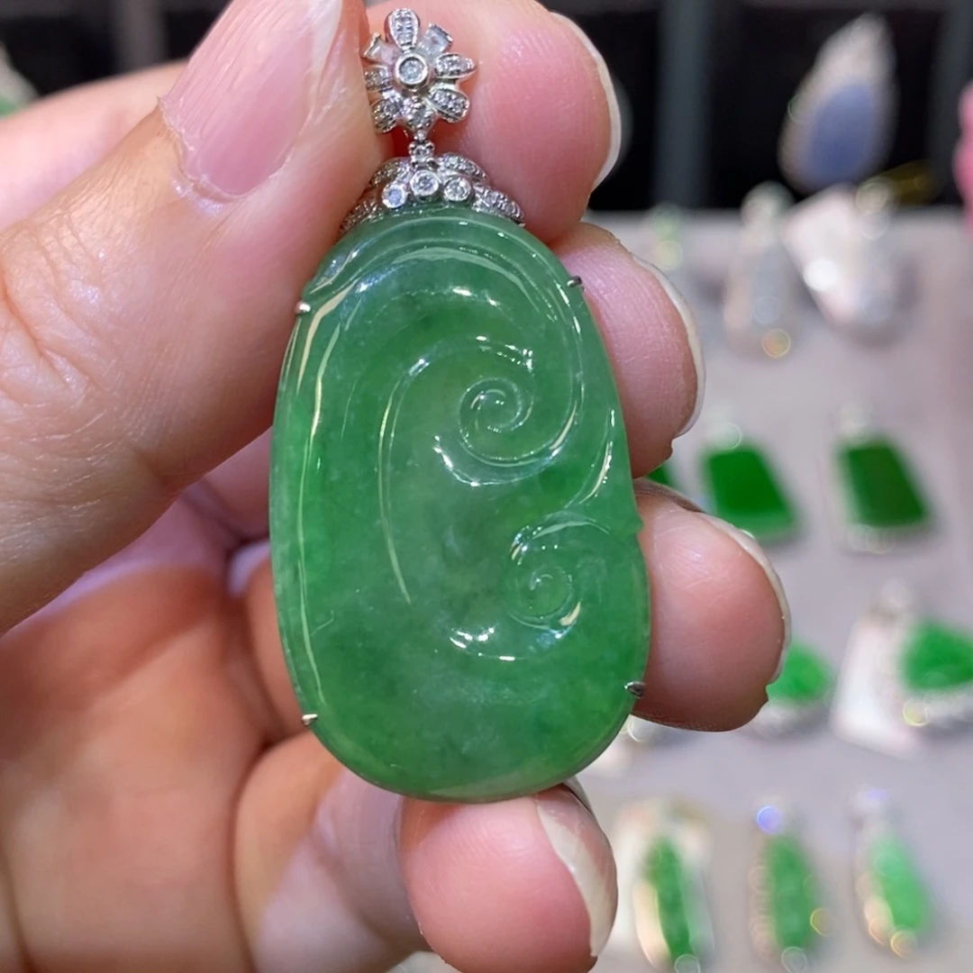 翡翠18K金镶嵌吊坠(不含链)