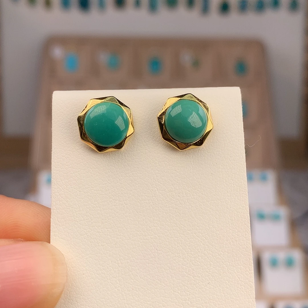 绿松石未镶嵌耳饰