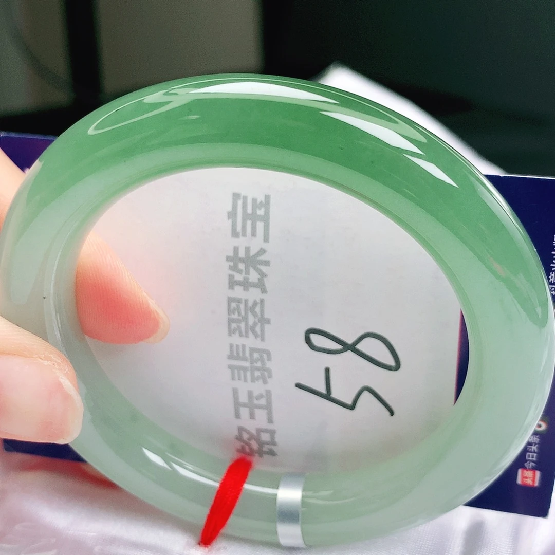 翡翠手镯未镶嵌缅甸天然a货翡翠手镯