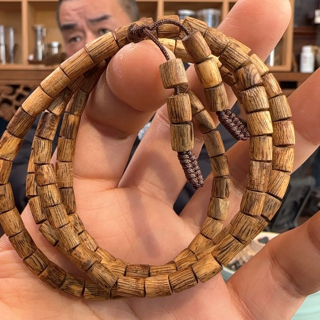 沉香手串奇楠乌身圆叶随型