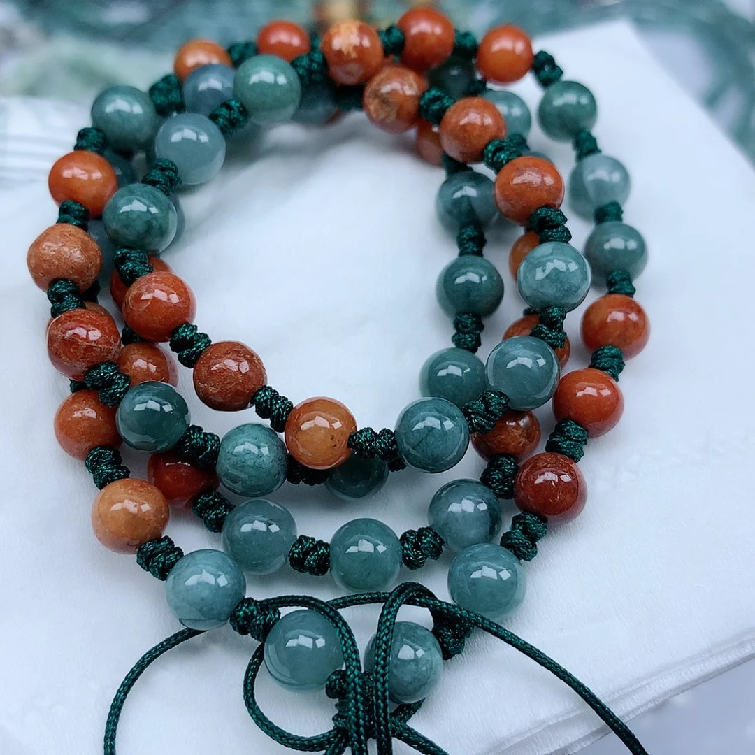 翡翠颈饰未镶嵌手串