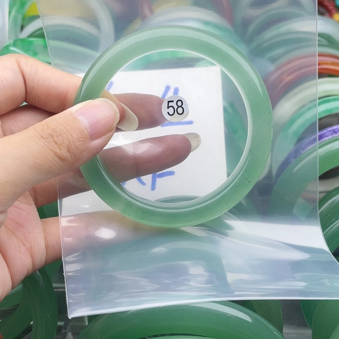 石英岩玉手镯未镶嵌57