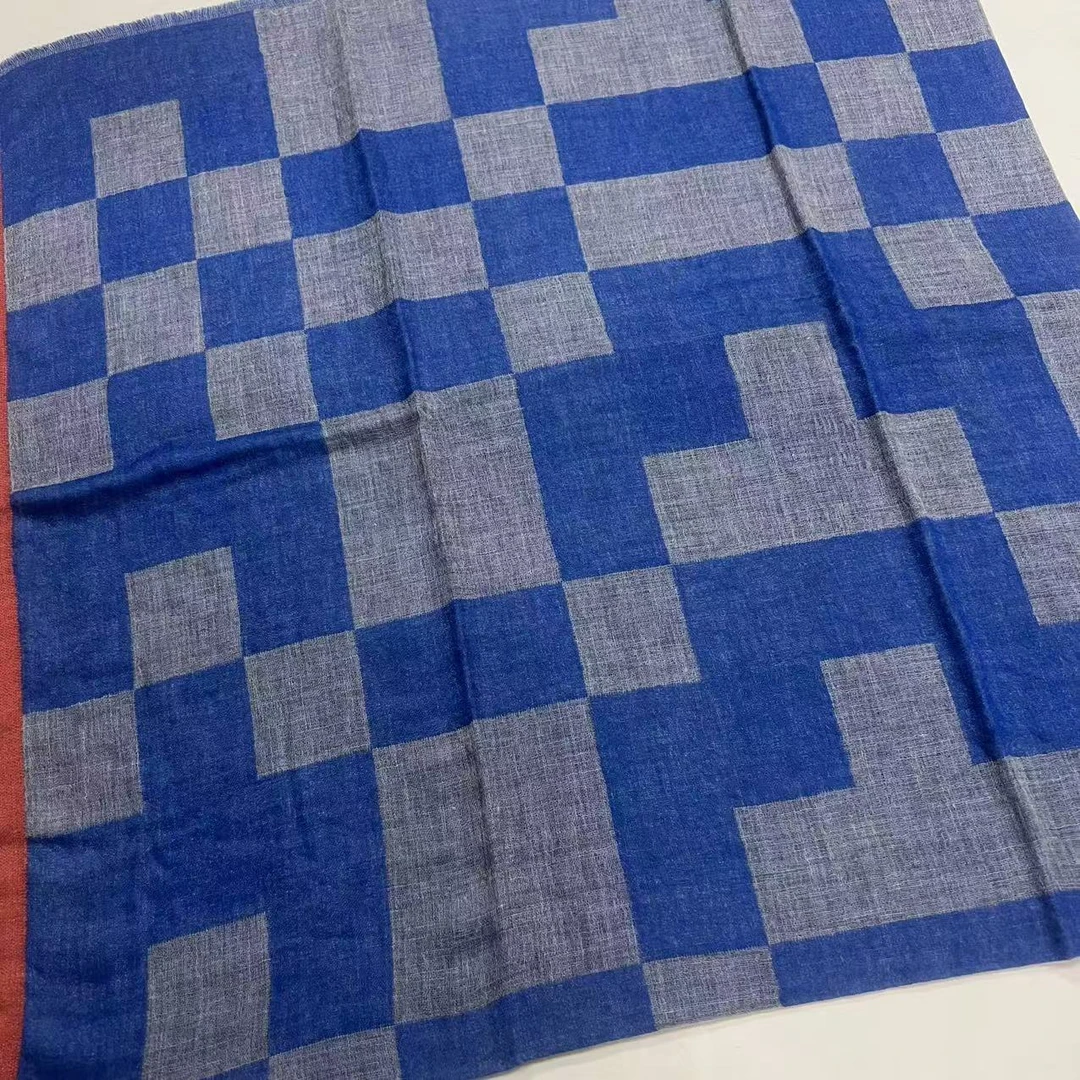 150羊绒方巾-方块蓝灰 145cm丝巾