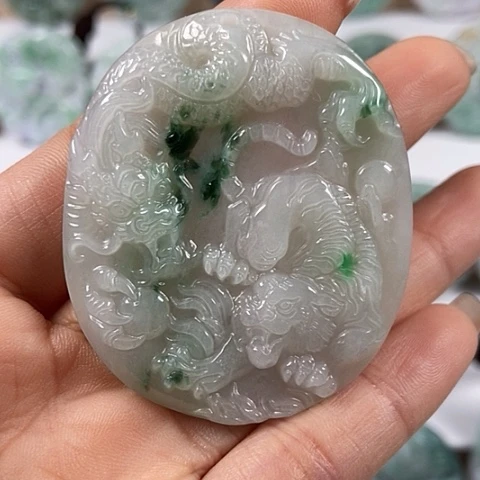 翡翠颈饰未镶嵌下山虎福利有棉线