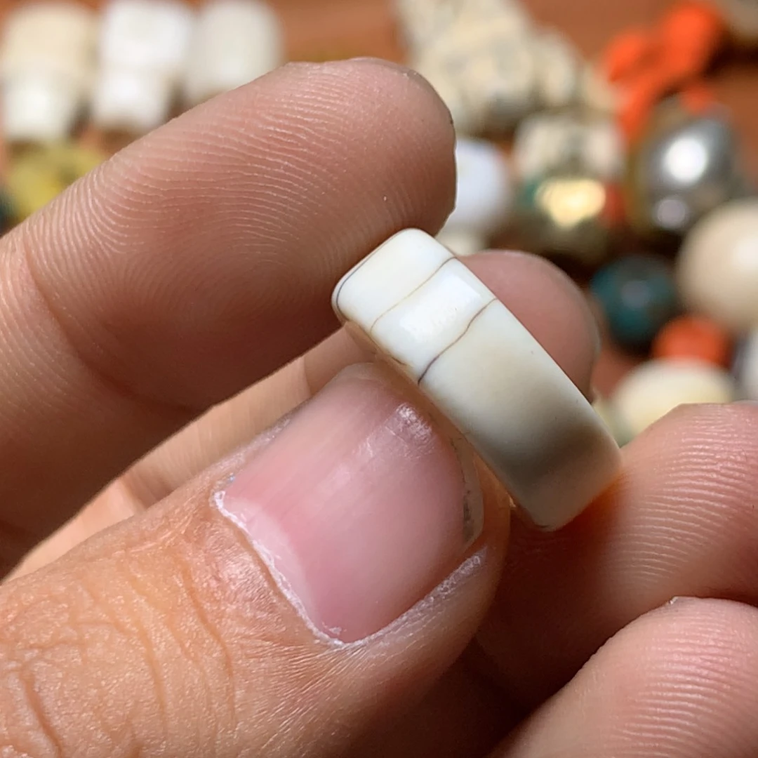 琉璃颈饰藏传小元素