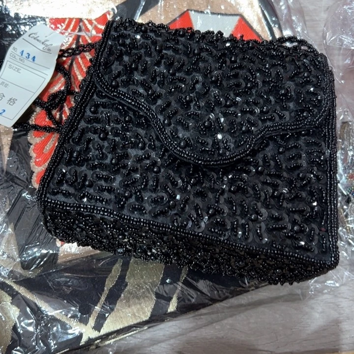 菠***?新亿阁杂项无售后
