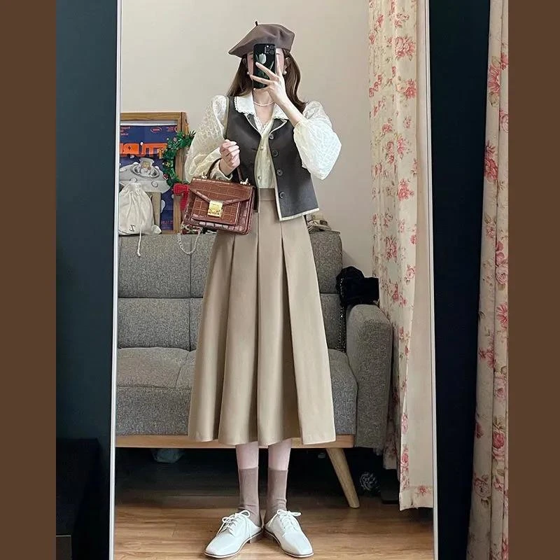 早秋新款2025高级感穿搭法式复古洋气马甲气质衬衫半身裙三件套装