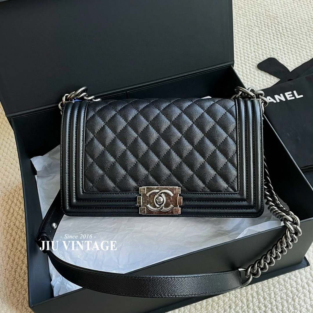 99新 Chanel/香奈儿 黑银牛中号leboy芯片盒子防尘袋JM2-7998