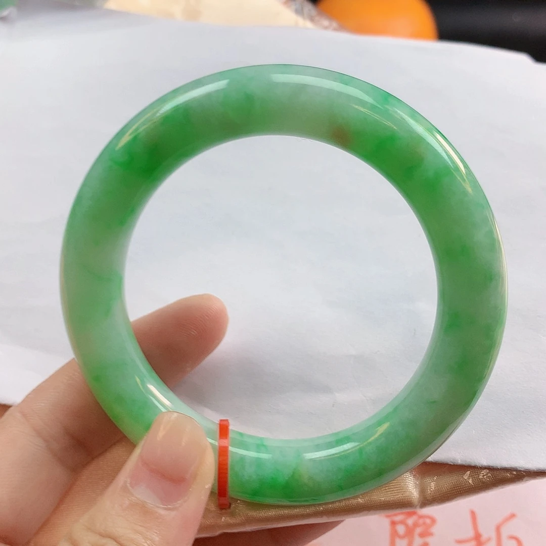翡翠手镯未镶嵌57圈1524