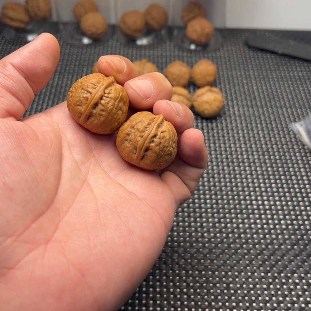 文玩核桃把件元宝