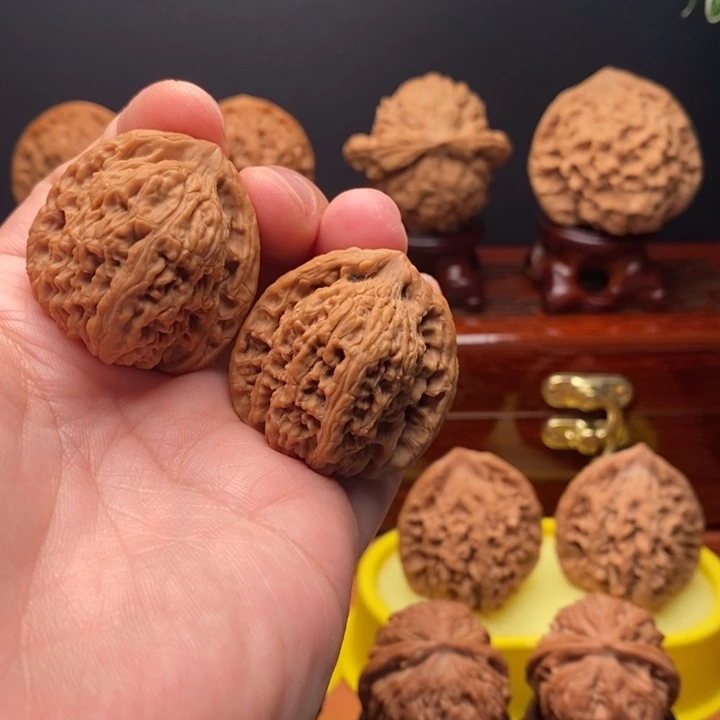 李***）核桃麻核桃34南疆石