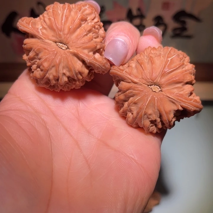 文玩核桃吊坠磨盘