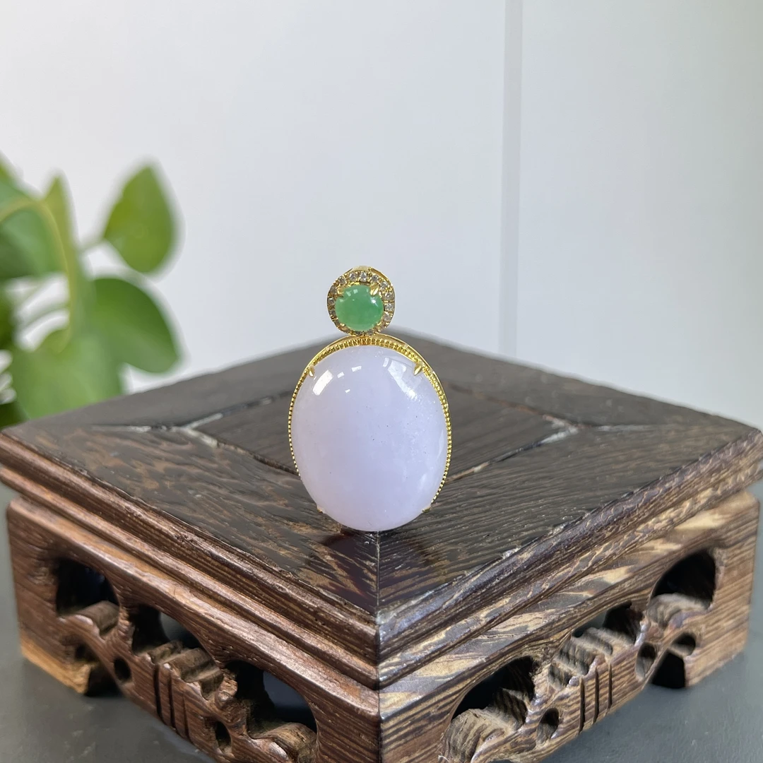 JYB04-136  天然缅甸A货翡翠  18K含钻镶嵌吊坠