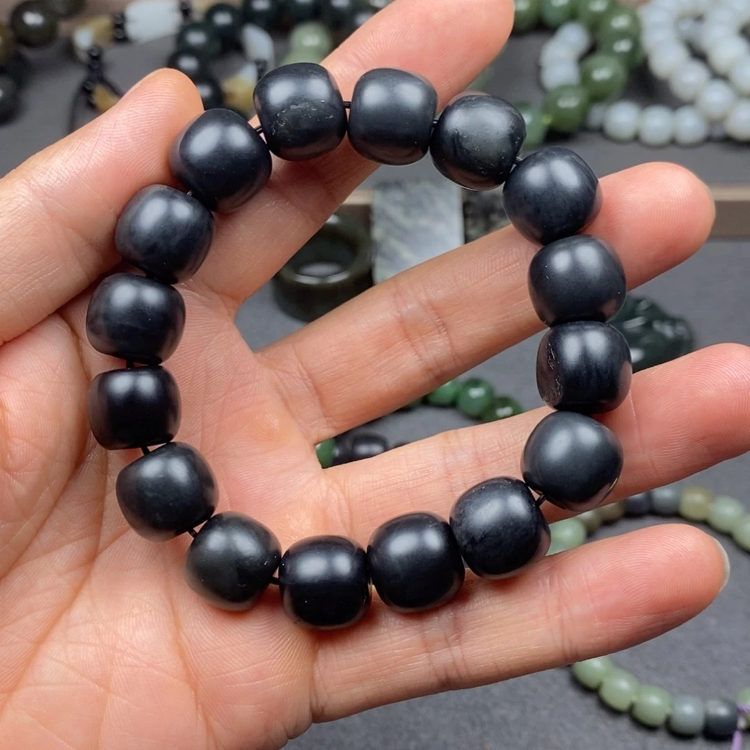 手链未镶嵌和田玉