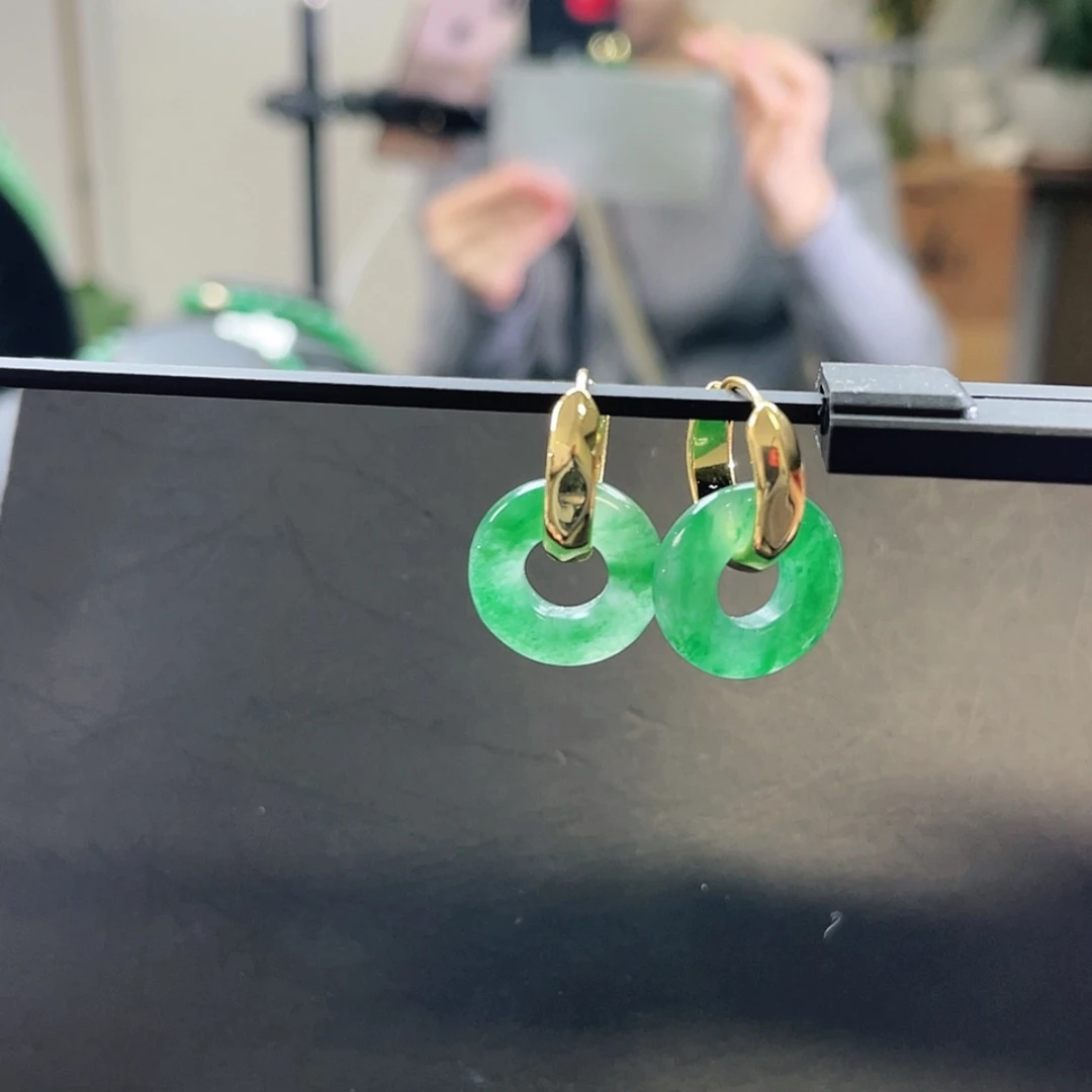 【闪购商品】合金石英质玉耳钉