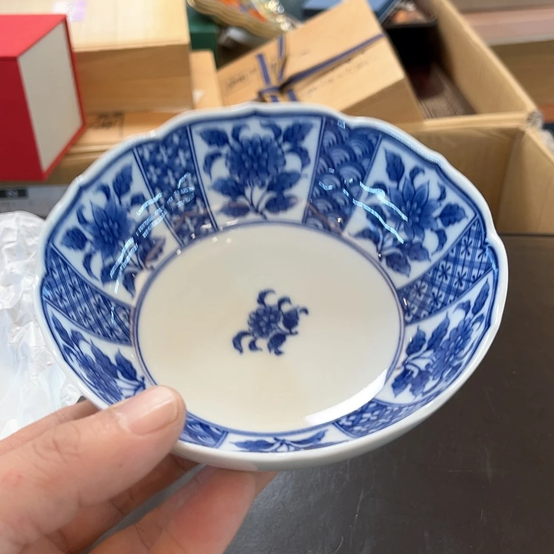 盖碗在家门口看到有条不归家流浪