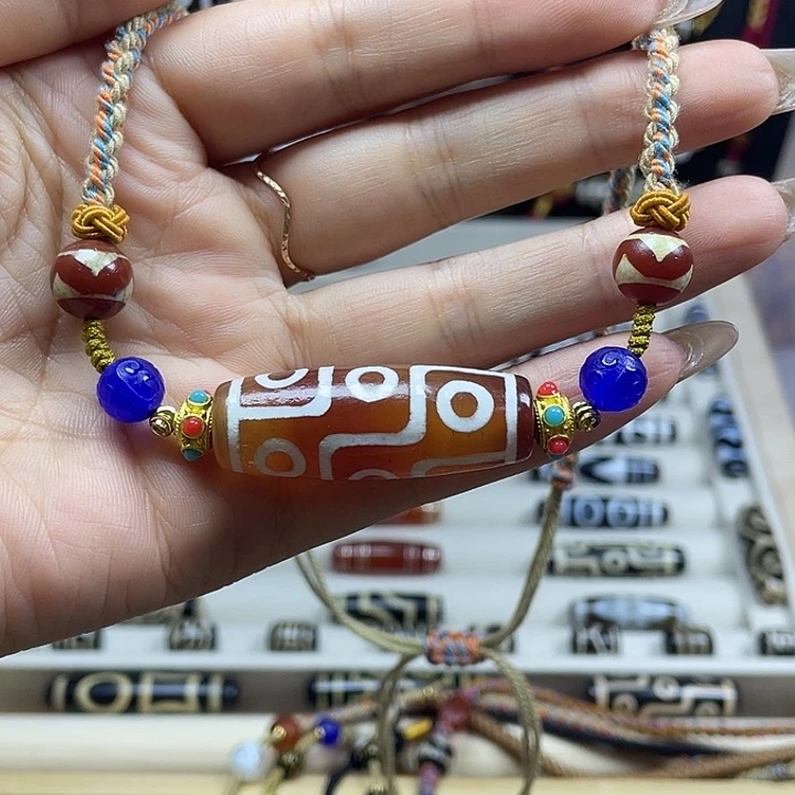 阳***粑合金颈饰玛瑙/玉髓