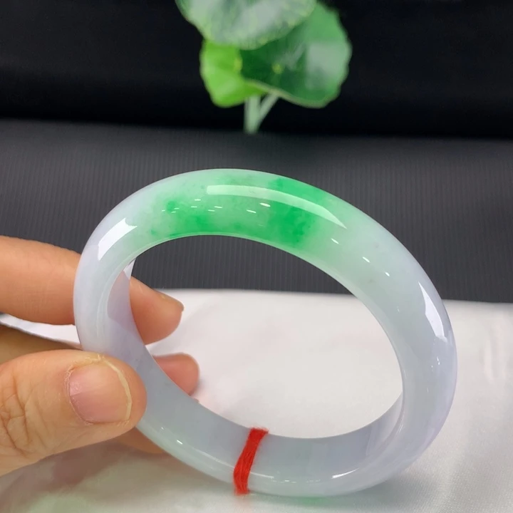 翡翠未镶嵌手镯正圈52