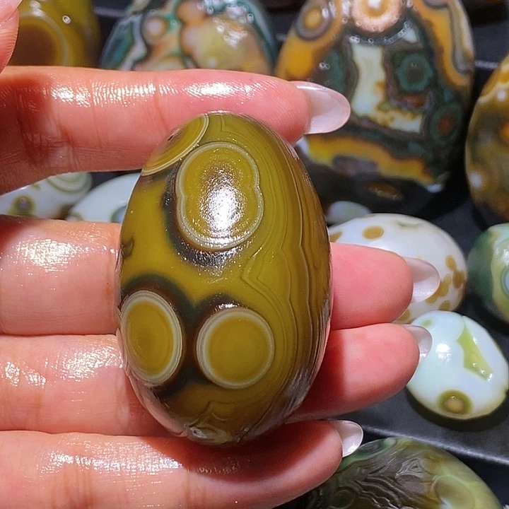 玛瑙/玉髓未镶嵌珠宝奇石55