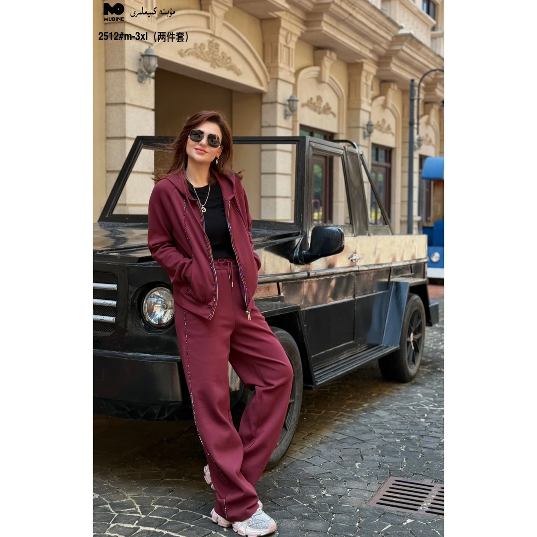 穆比娜手工钉珠运动套装